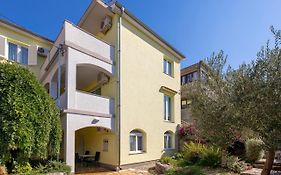 Apartments And Rooms With Parking Space Kraljevica - 17589